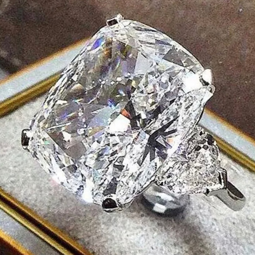 Fashion Ring Size 7.5 Silver Plated NWT